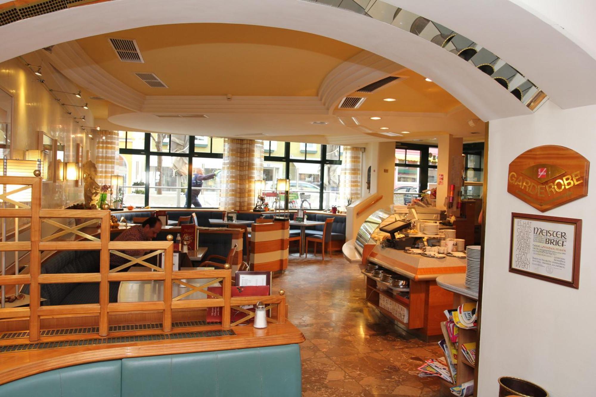 Pension Cafe Maier Голлинг-на-Хальцахе Экстерьер фото